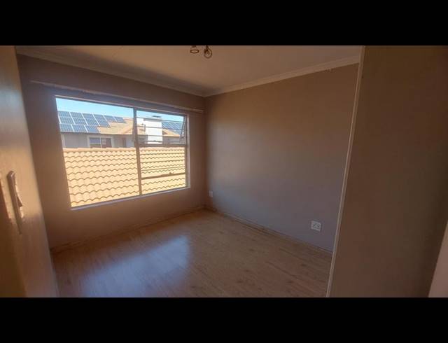 2 BEDROOM TOWNHOUSE FOR SALE IN VAN DYK PARK